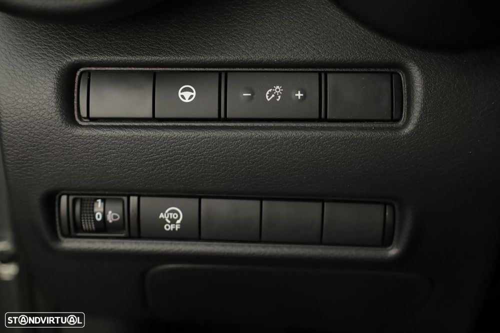 Nissan Juke 1.0 DIG-T Tekna - 19