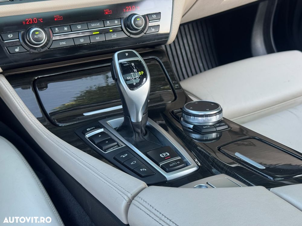 BMW Seria 5 525d Aut. - 10