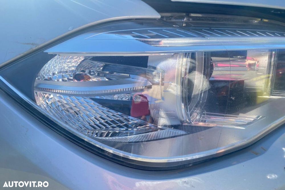FAR DREAPTA Bi-Xenon Adaptiv - BMW X5 F15 - AN 2014 - 3