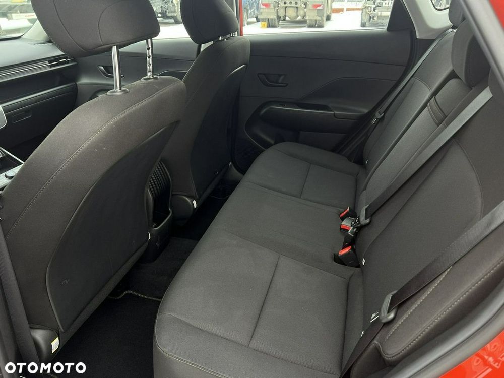 Hyundai Kona - 12