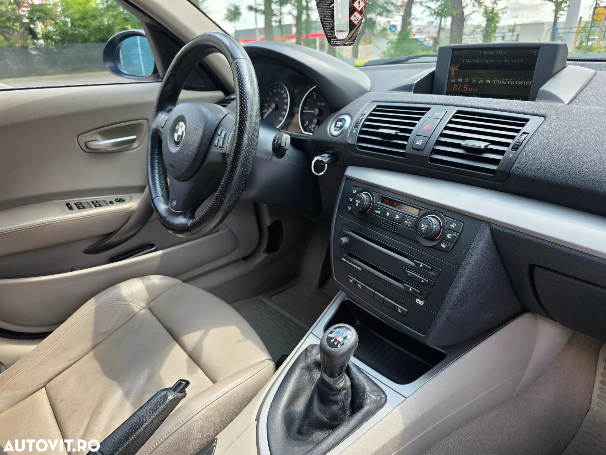 BMW Seria 1 120d - 6