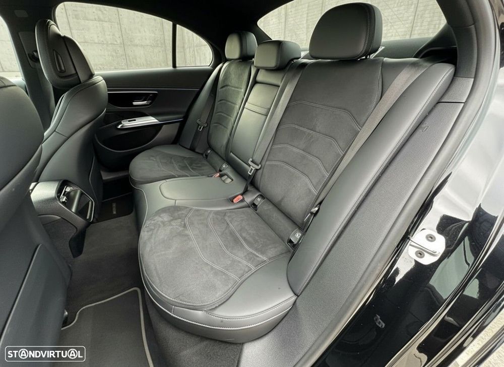 Mercedes-Benz E 300 de AMG Line - 8