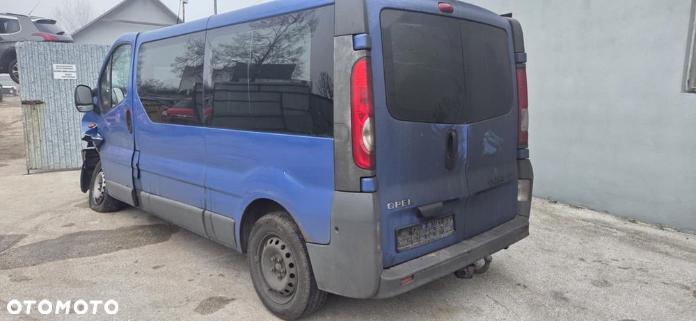 OPEL VIVARO TRAFIC II 23U zderzak tył komplet - 2