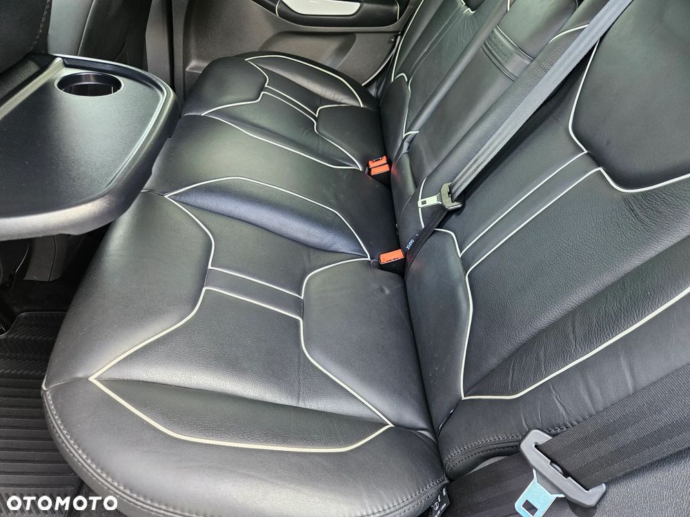 Ford Kuga - 31