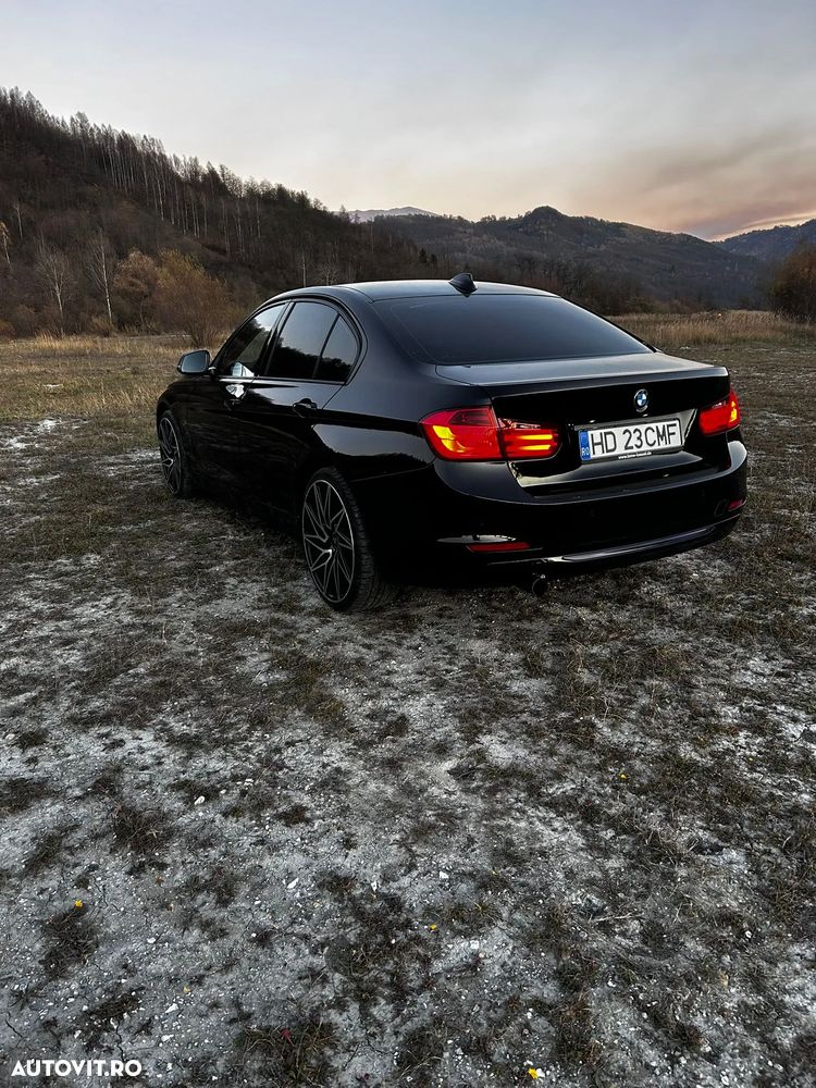 BMW Seria 3 318d Sport Line - 5