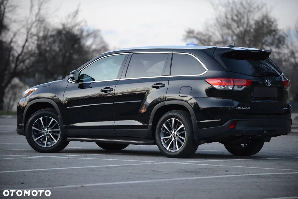 Toyota Highlander - 10