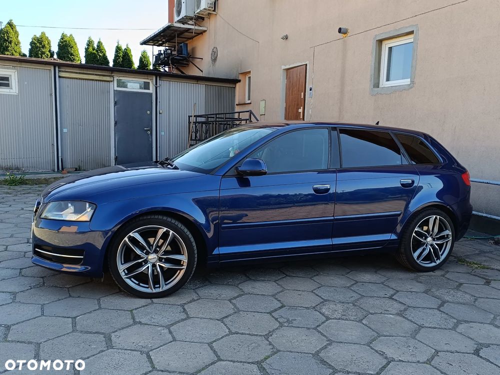 Audi A3 Sportback 1.6 TDI DPF Ambition - 9