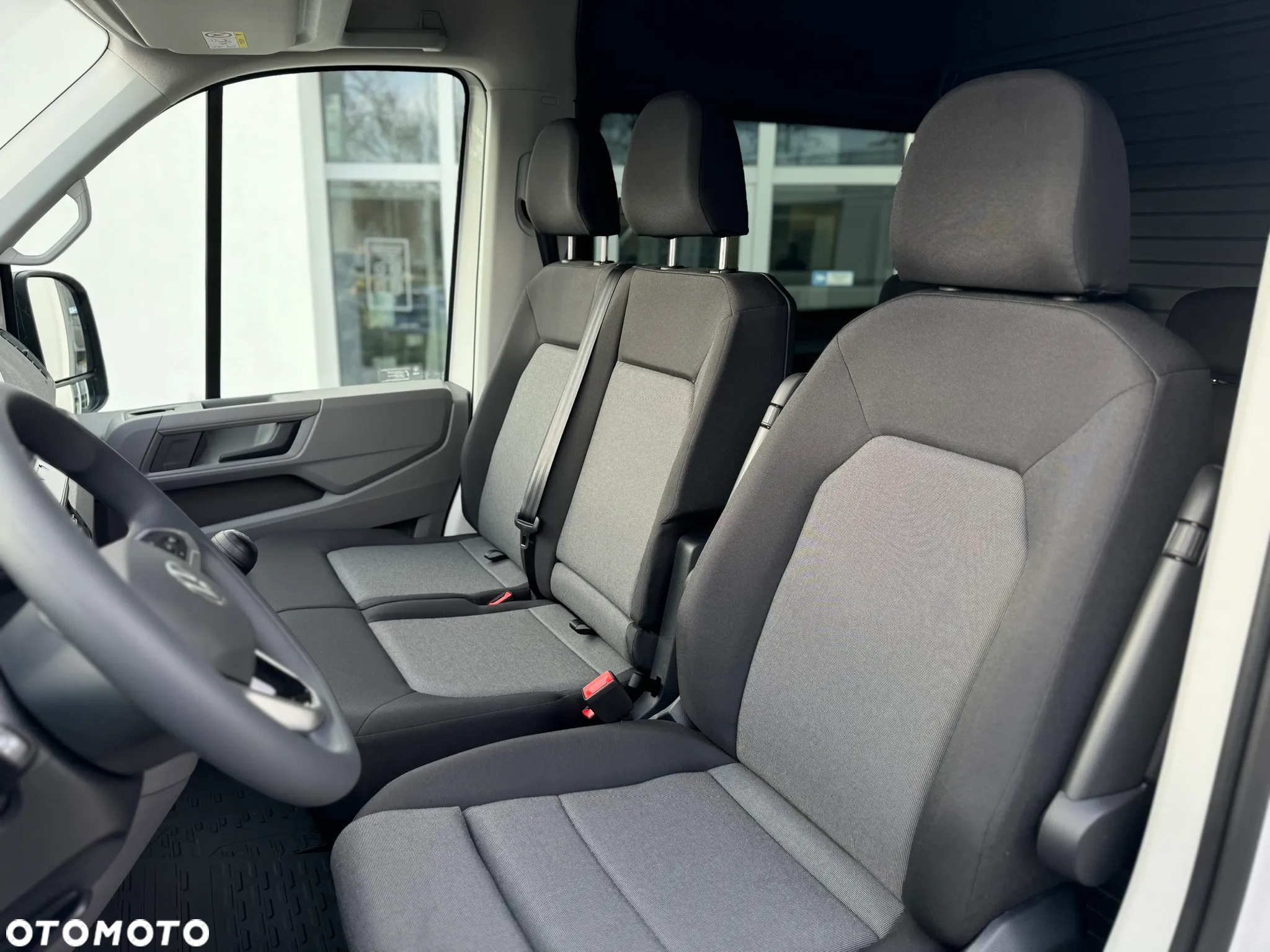 Volkswagen Crafter Brygadówka 7 osób - 17