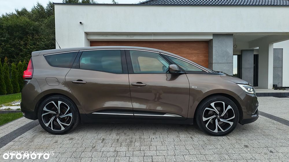 Renault Grand Scenic - 25