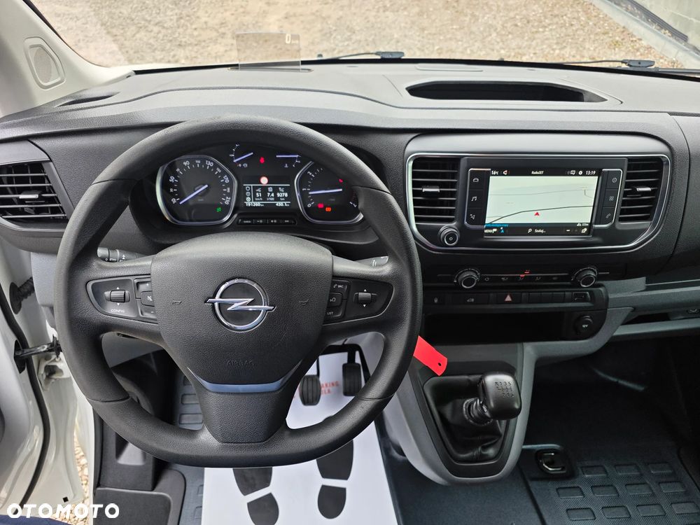 Opel Vivaro - 17