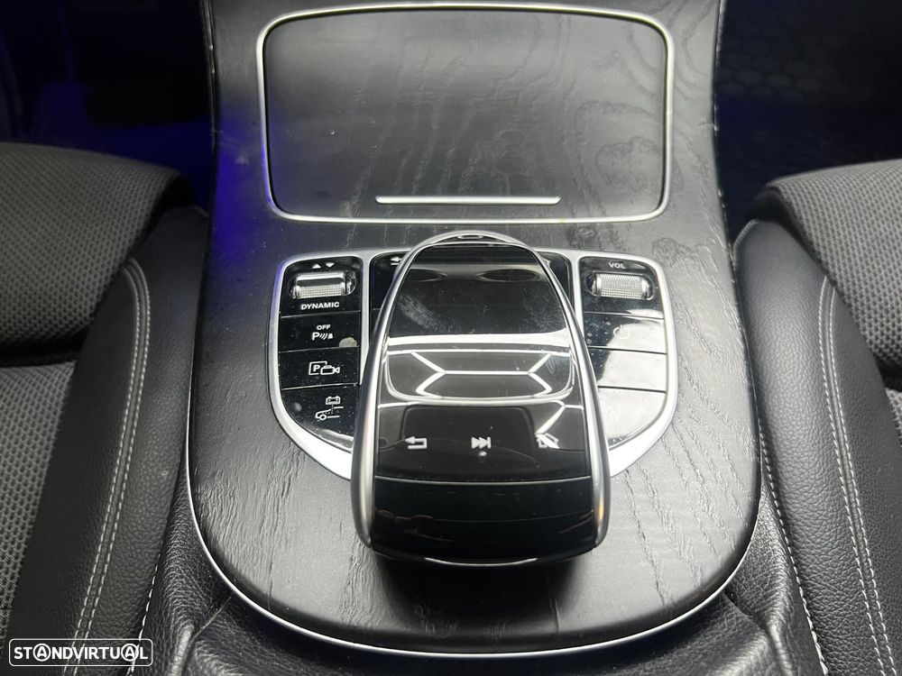 Mercedes-Benz E 300 de Avantgarde - 31