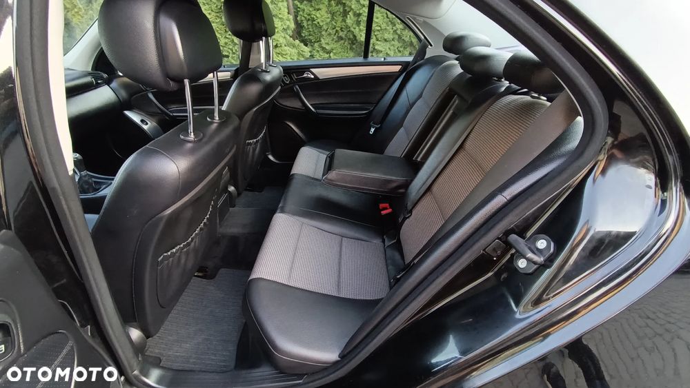 Mercedes-Benz Klasa C 180 Kompressor Avantgarde - 31