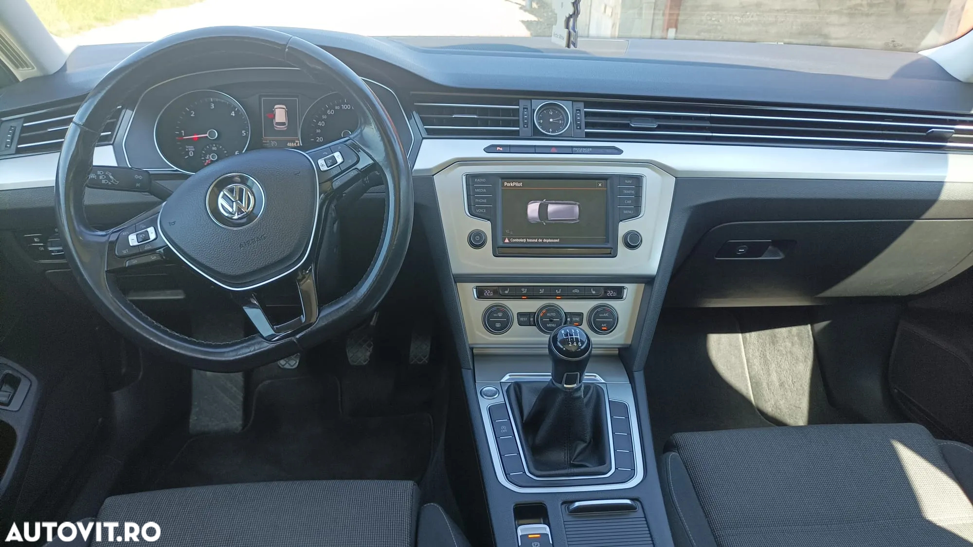 Volkswagen Passat Variant 2.0 TDI (BlueMotion Technology) Comfortline - 12
