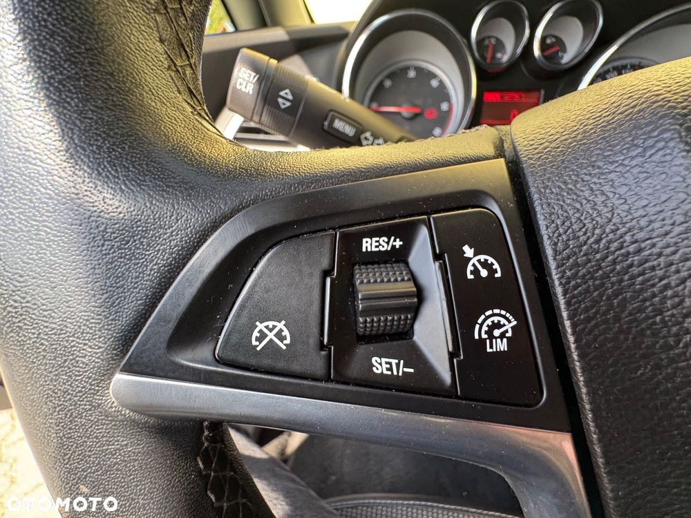 Opel Astra 1.7 CDTI Cosmo - 12