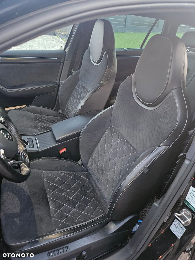 Skoda Superb 2.0 TDI SCR 4x4 Sportline DSG - 5