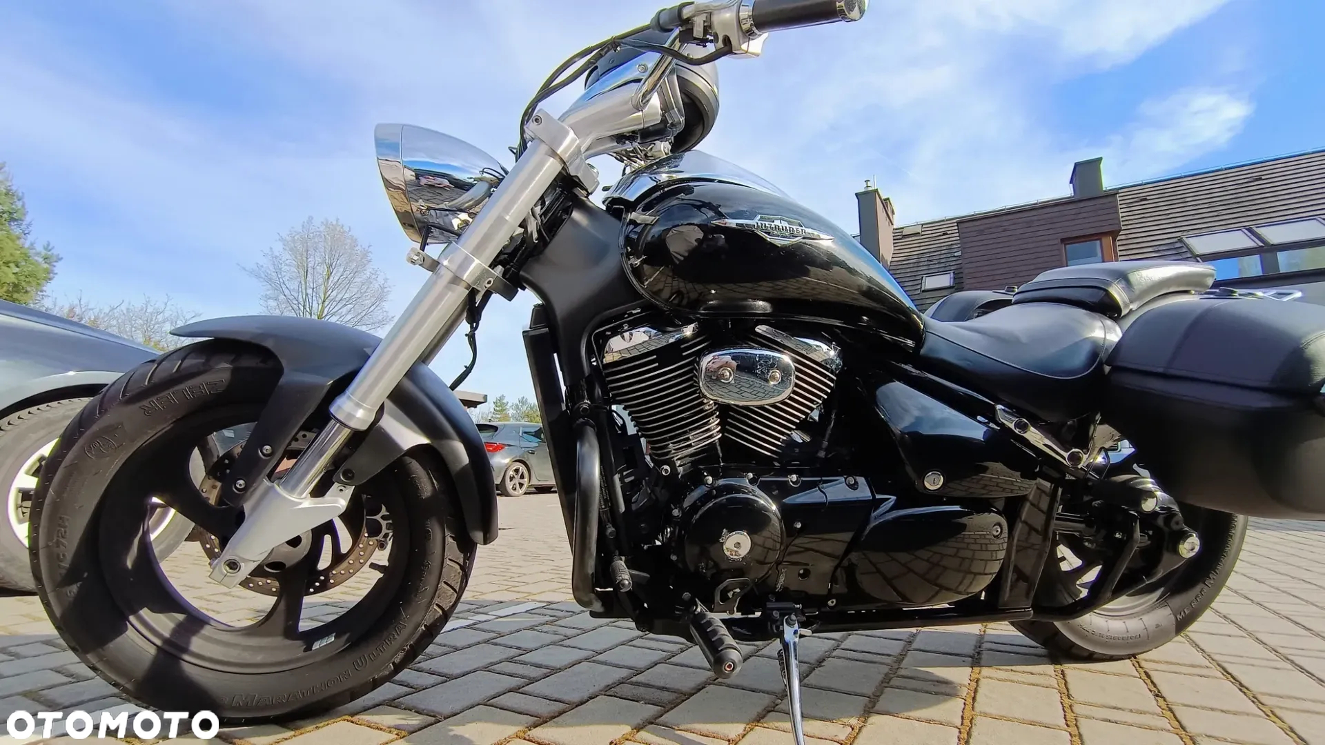 Suzuki Intruder - 17