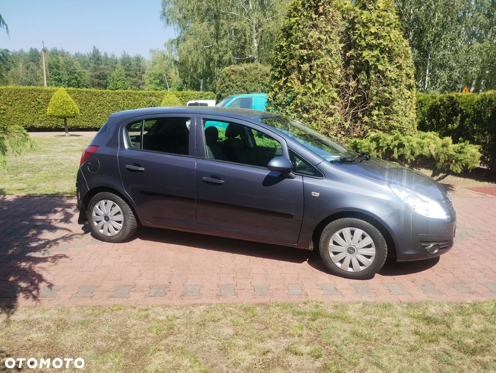 Opel Corsa - 4