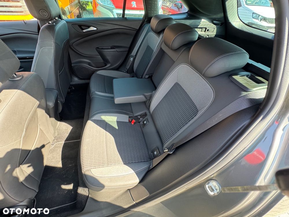 Opel Astra 1.2 Turbo Business Elegance - 31