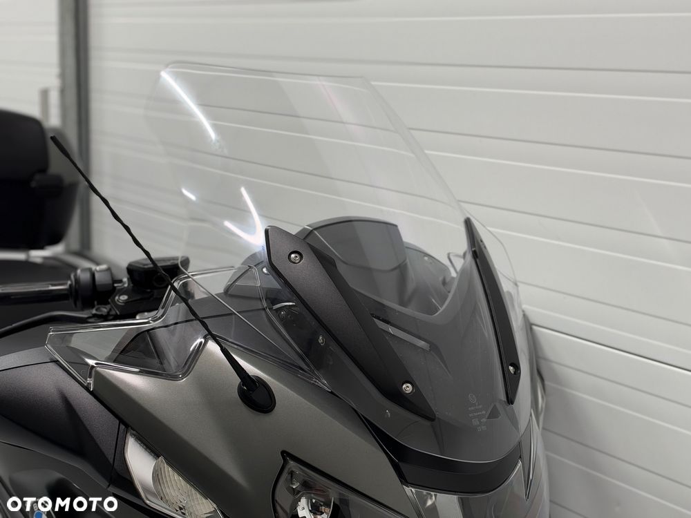 BMW R - 19