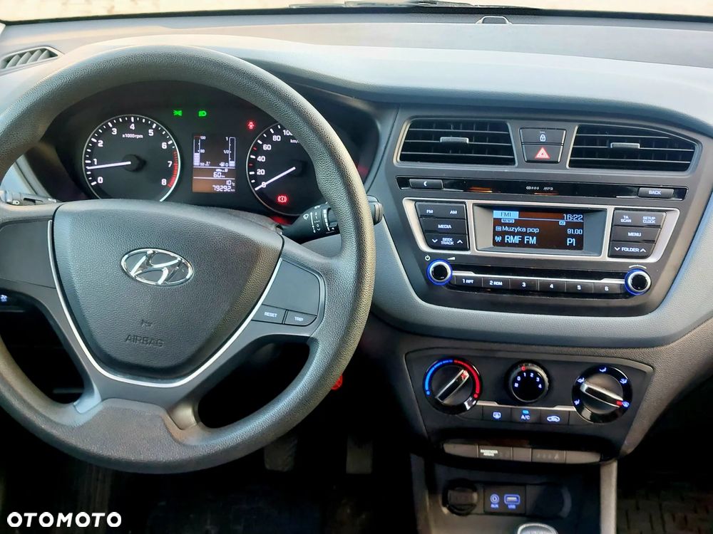 Hyundai i20 1.2 Classic Plus - 9