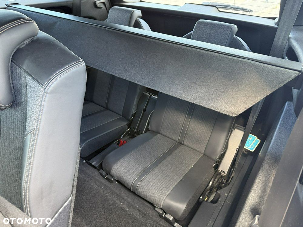 Peugeot 5008 - 31