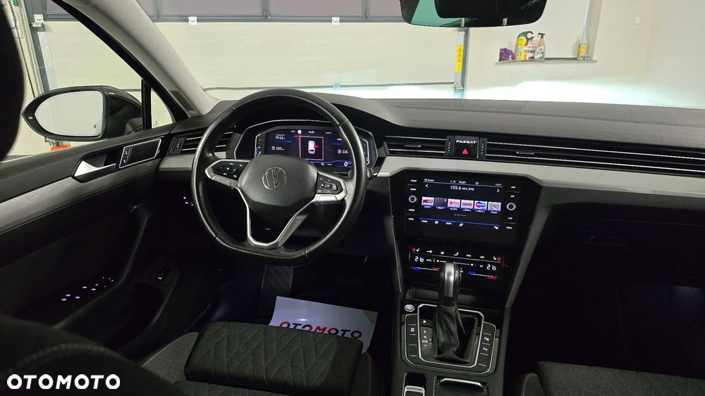 Volkswagen Passat - 17