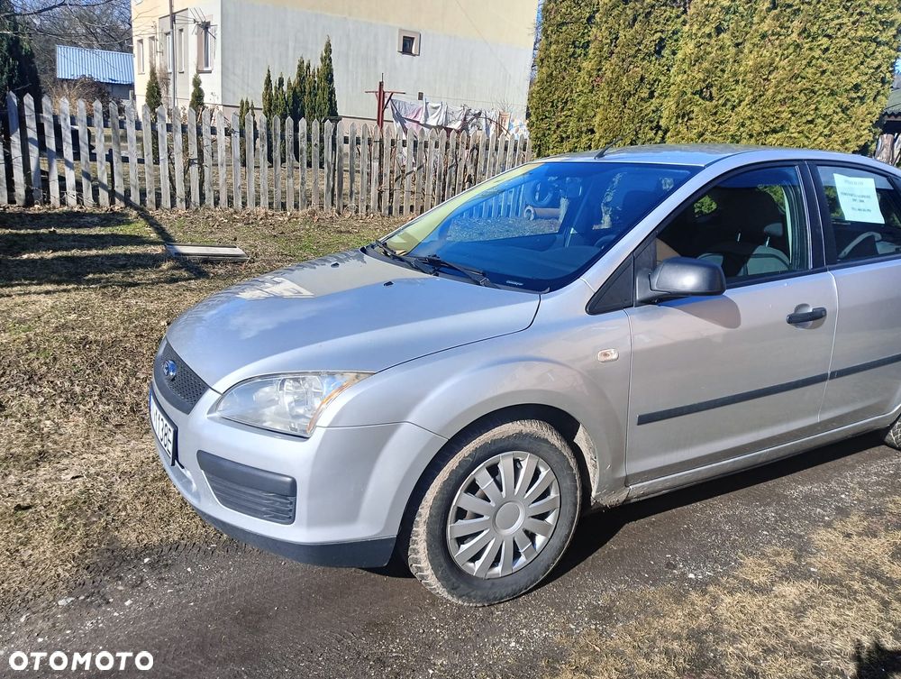 Ford Focus 1.6 TDCi Ambiente - 2
