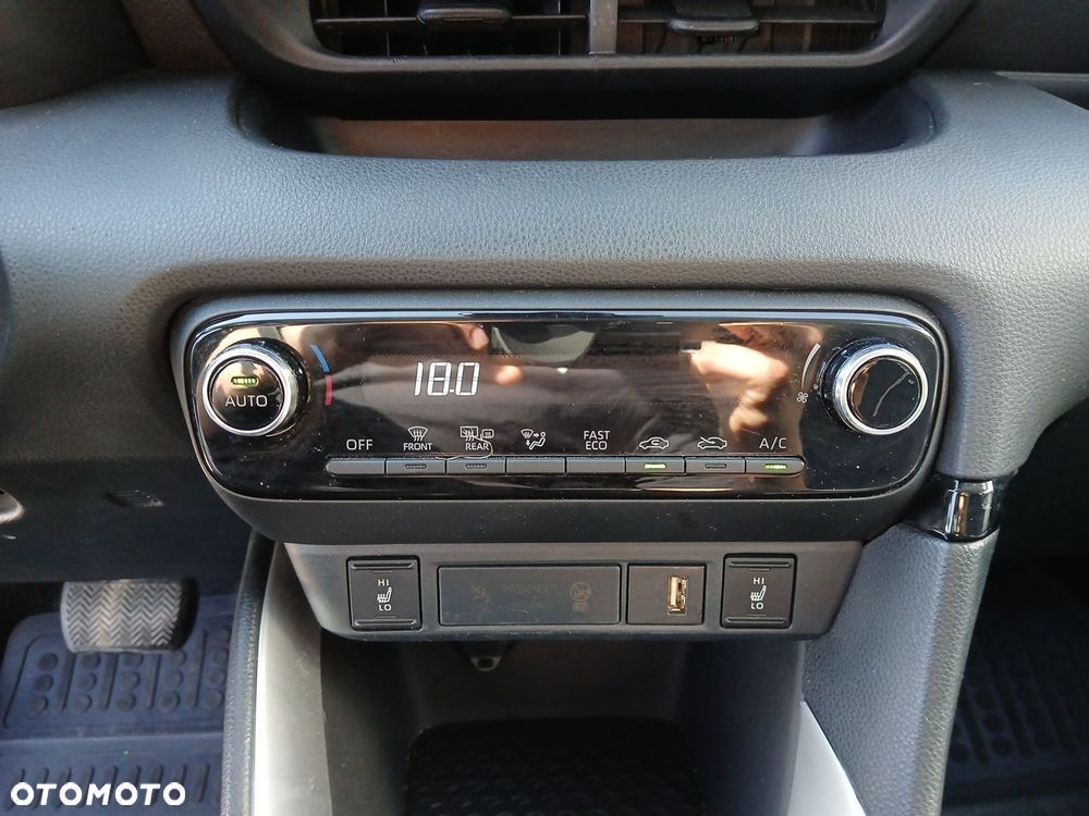 Toyota Yaris Hybrid 1.5 Comfort - 30
