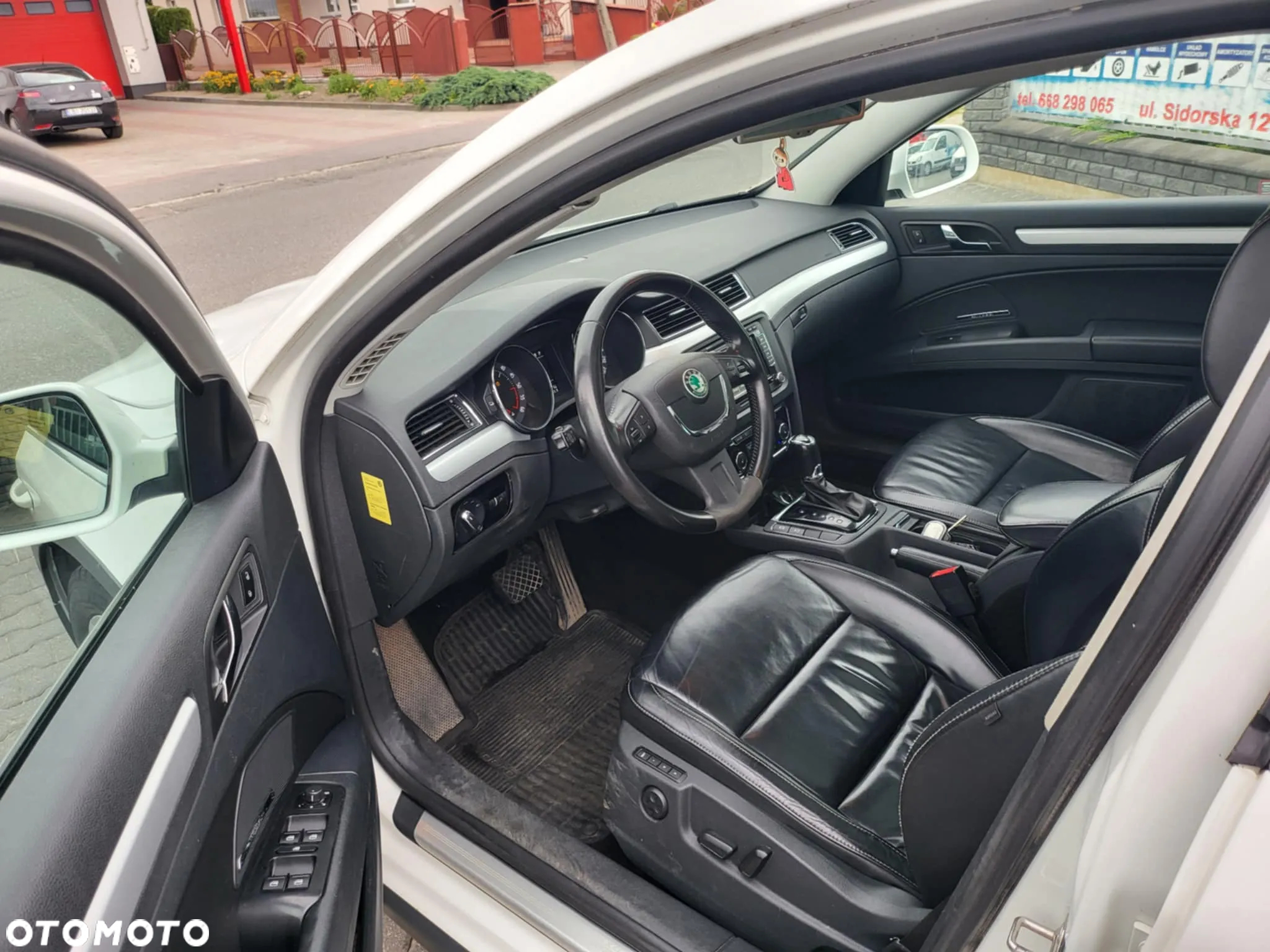 Skoda Superb 2.0 TDI Platinum Outdoor DSG - 8