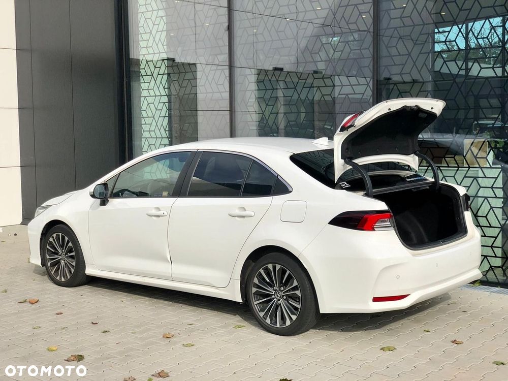 Toyota Corolla 1.8 Hybrid Style - 33
