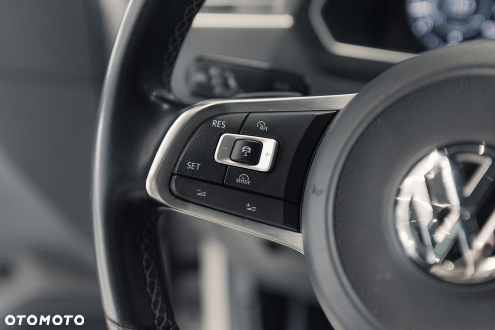 Volkswagen Tiguan - 27