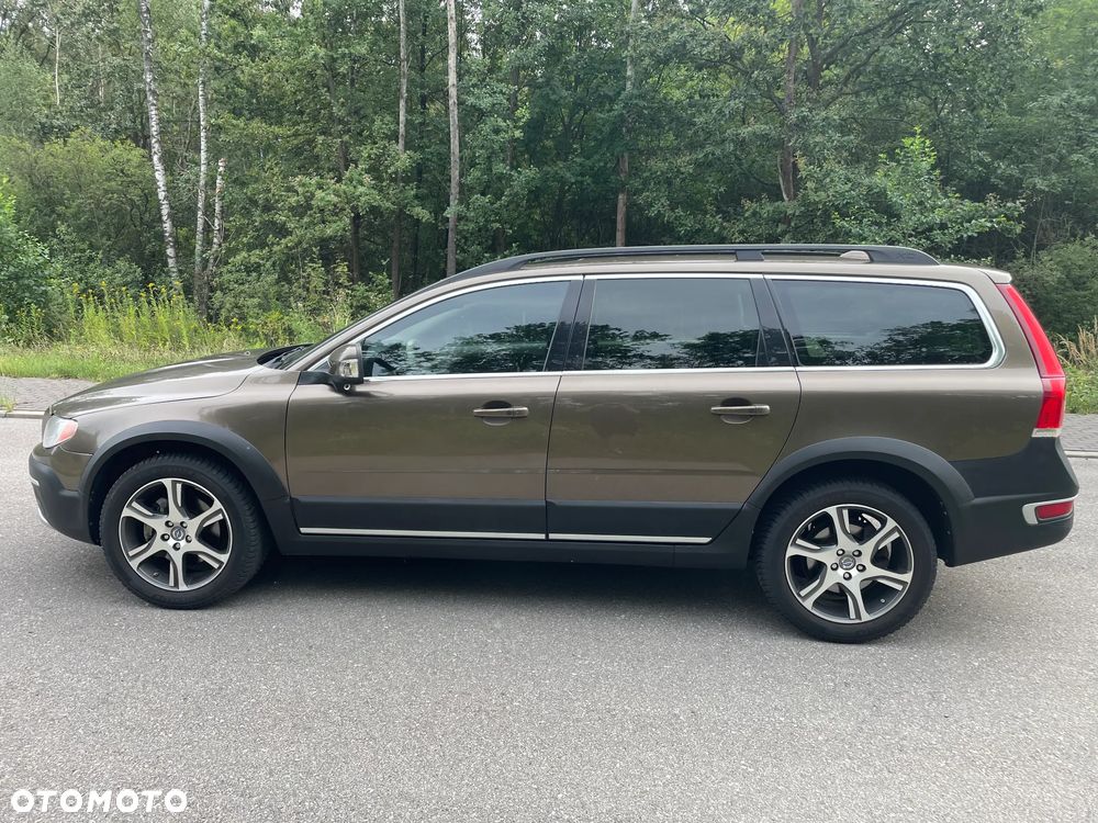 Volvo XC 70 T6 AWD Momentum - 6