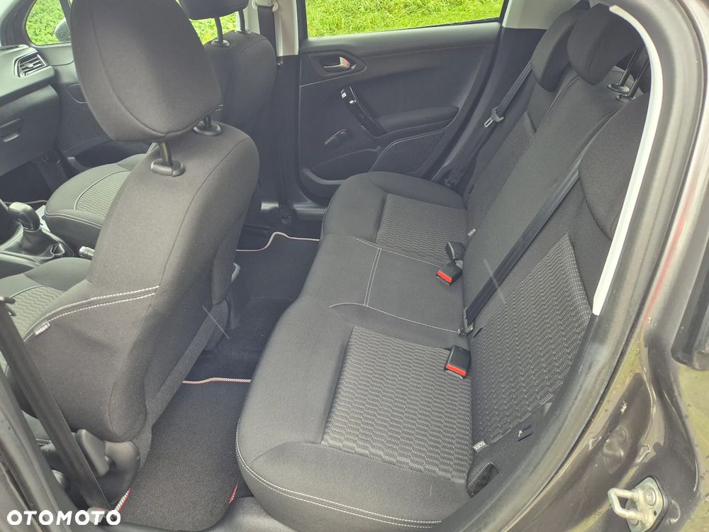 Peugeot 208 1.6 BlueHDi Active S&S - 11