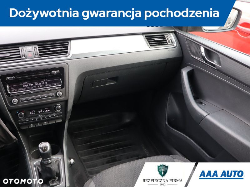 Skoda RAPID - 9