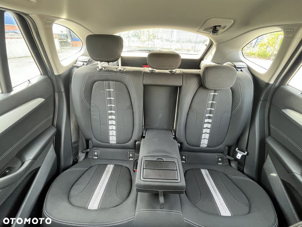 BMW X1 sDrive18i Advantage - 11