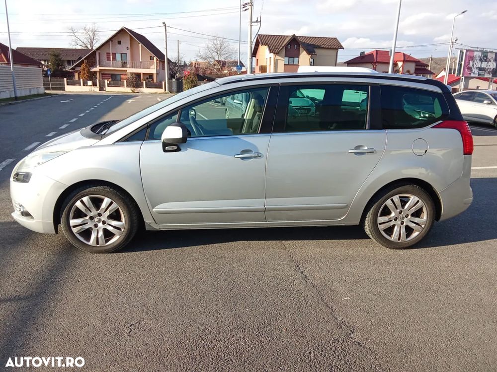 Peugeot 5008 HDI FAP 110 Premium - 5