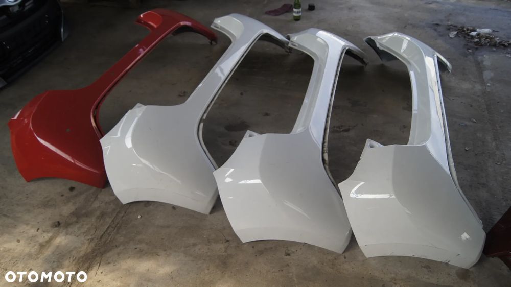 ZDERZAK TYL TYLNY TOYOTA YARIS 4 IV 19- - 3