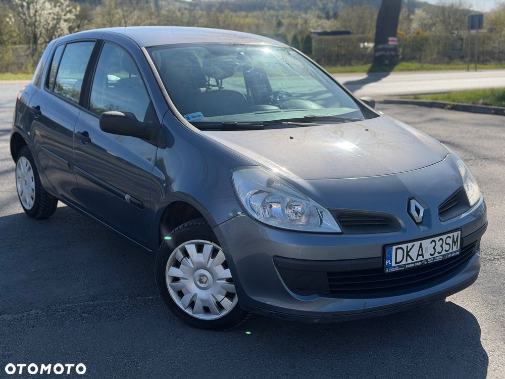 Renault Clio 1.2 16V Confort Authentique - 4