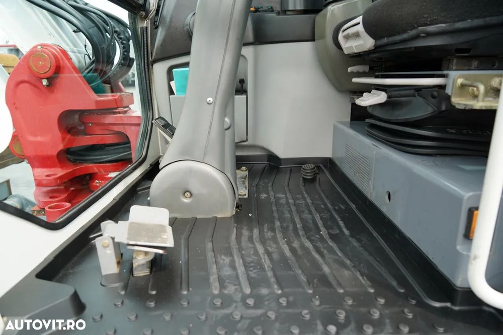 Takeuchi TB 295 W / EXCAVATOR PE ROȚI / 2016 / CONTRACT DE SERVICE POST-SERVICE - 25