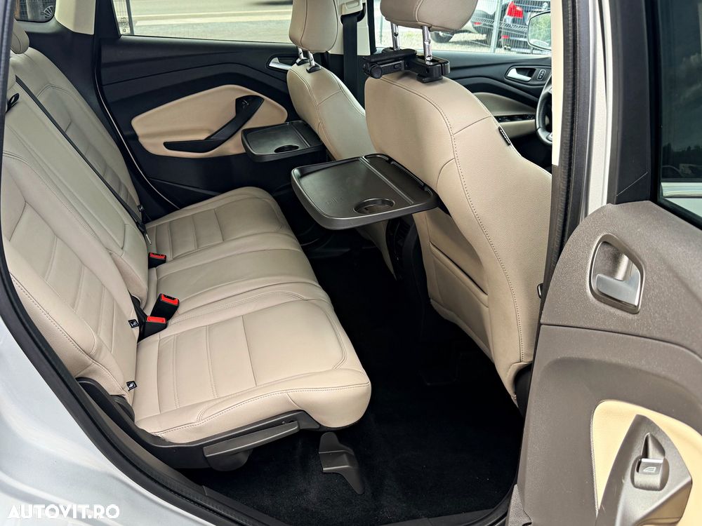 Ford Kuga - 9