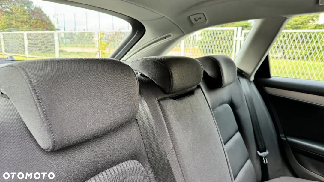 Audi A4 Avant 2.0 TDI DPF multitronic Attraction - 34