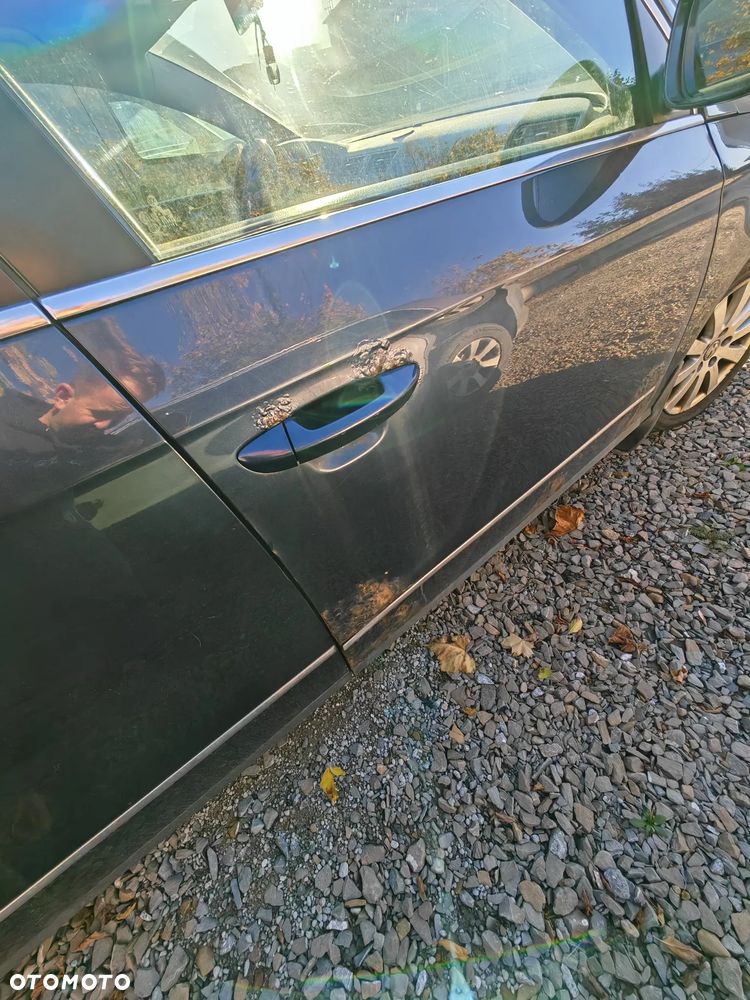 Volkswagen Passat - 15