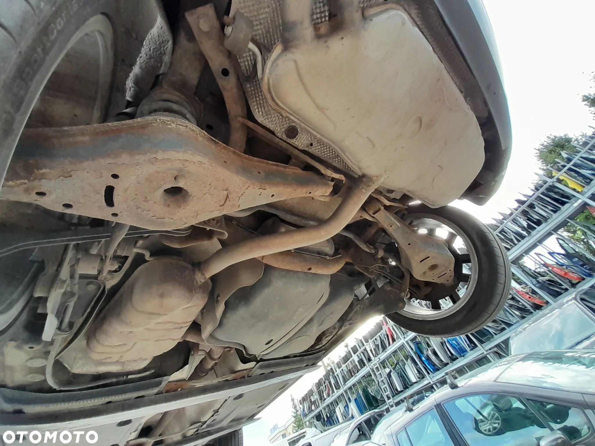VW GOLF VI BELKA SANKI WÓZEK TYLNEGO ZAWIESZENIA TYŁ HB - 1