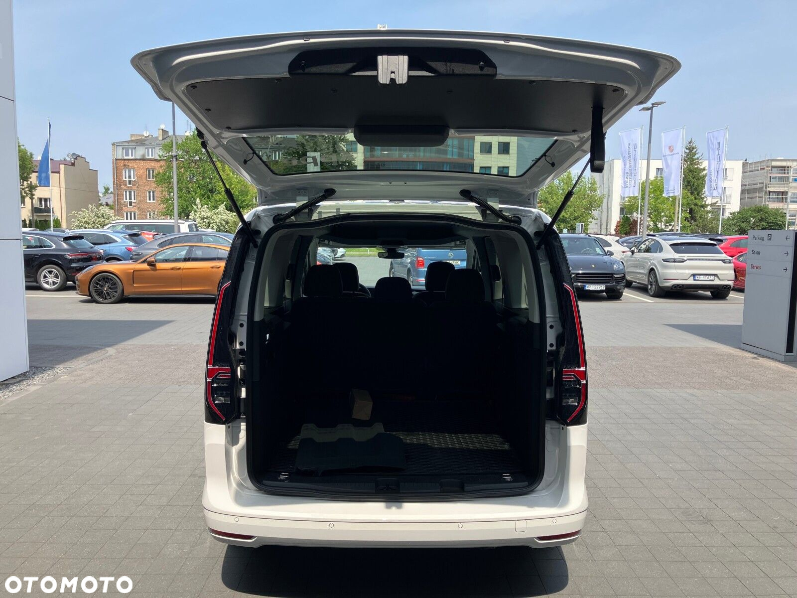 Volkswagen Caddy Caddy  silnik: 2,0 l TDI EU6 SCR  75 kW skrzynia biegów: manualna 6 -biegowa rozstaw osi: 2755 mm - 13