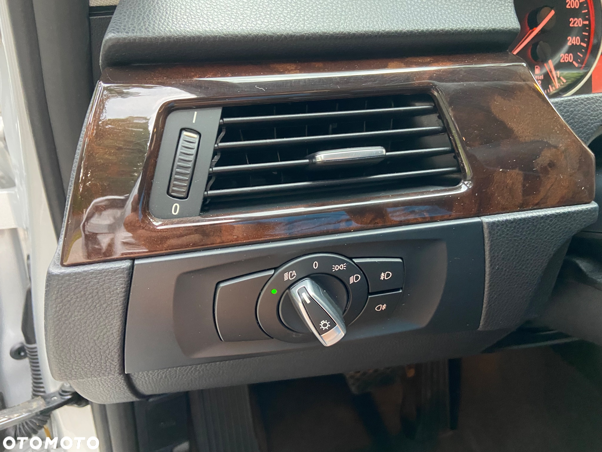 BMW Seria 3 330d DPF Touring Edition Exclusive - 24