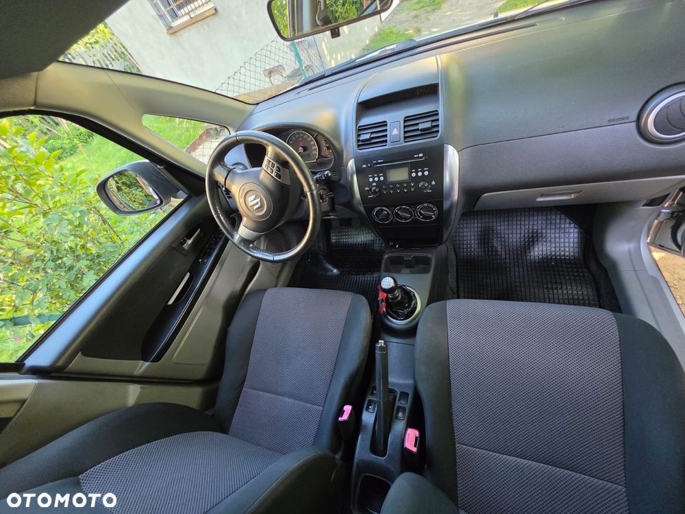 Suzuki SX4 - 6