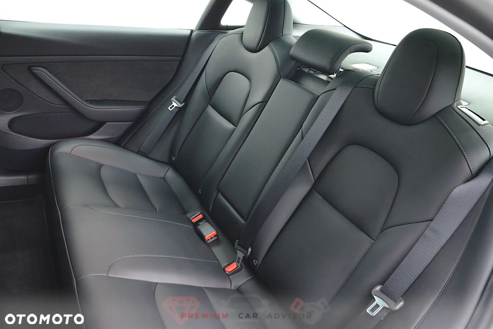 Tesla Model 3 - 13
