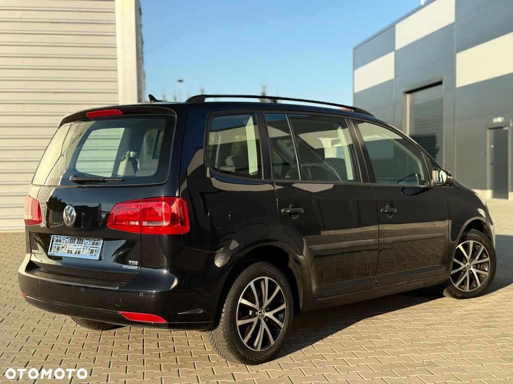 Volkswagen Touran 1.6 TDI DPF BlueMotion Technology MATCH - 10