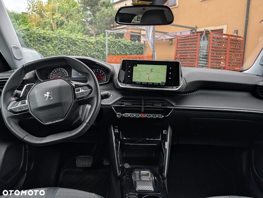 Peugeot 2008 1.2 PureTech Allure S&S EAT8 - 8