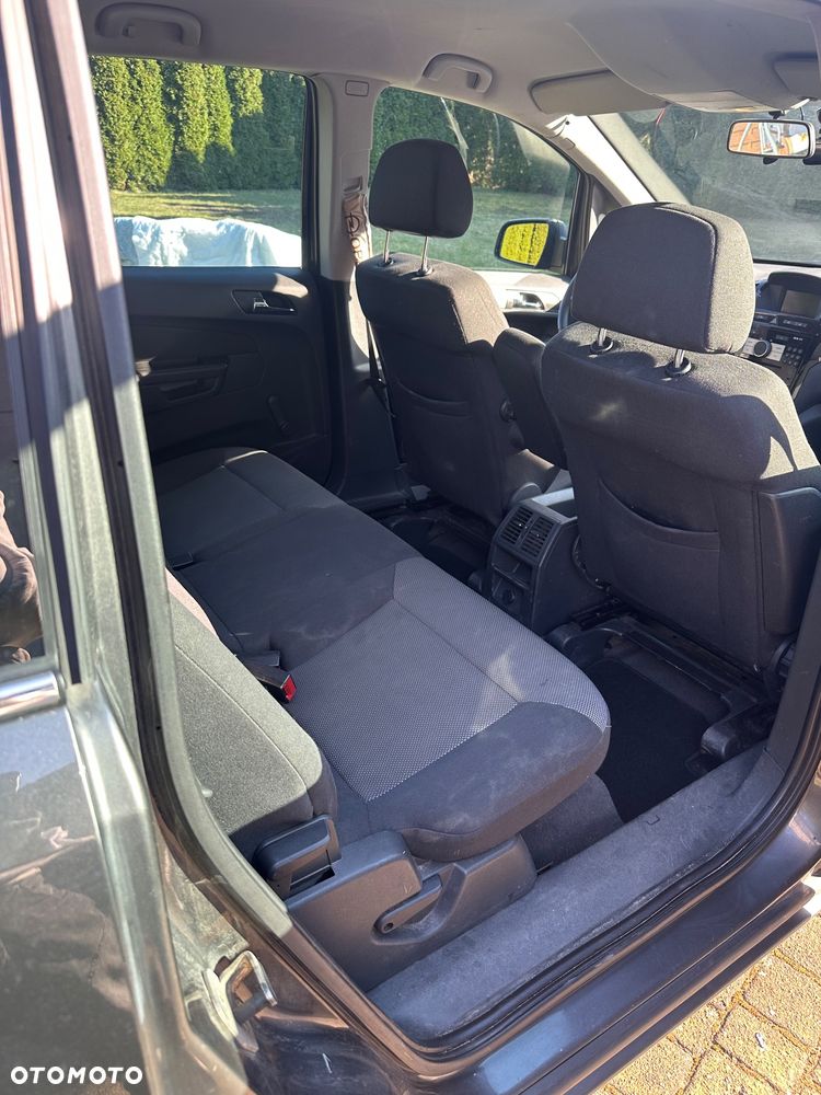 Opel Zafira 1.8 111 - 12
